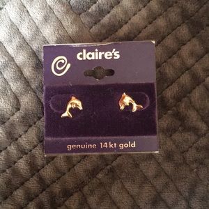Claire’s 14kt gold earrings